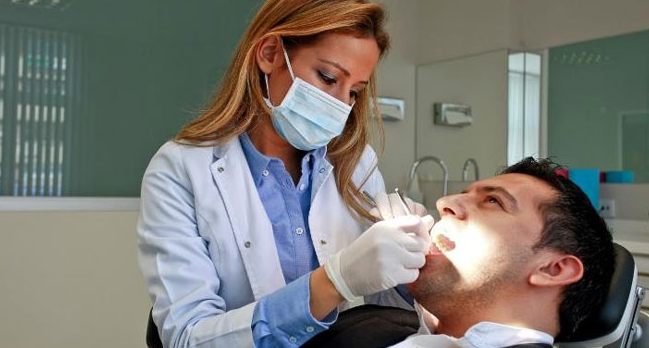 Sakarya’nın Gözde Diş Hekimi Hasan Oruçoğlu’nun Hizmetleri