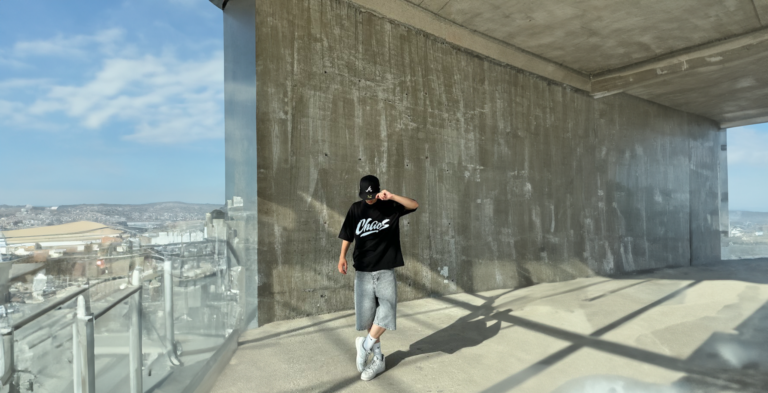 VOIDTR: Baggy Pantolon ve Oversize Sweatshirt Uyumuyla Tarzınızı Yükseltin!