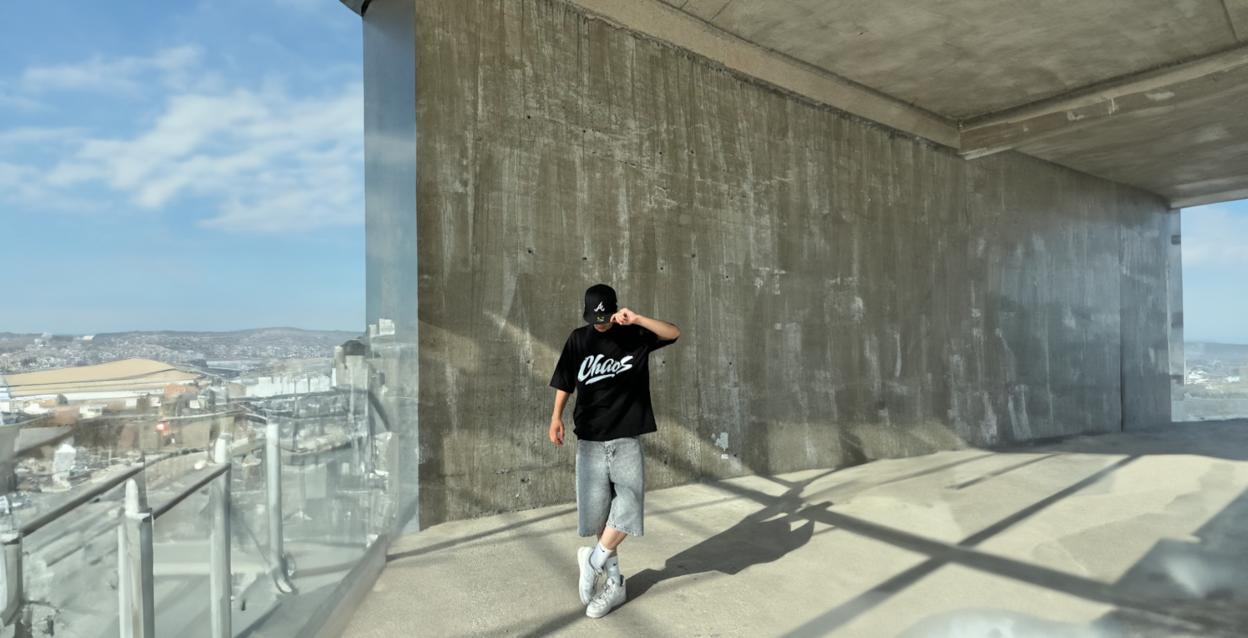 VOIDTR: Baggy Pantolon ve Oversize Sweatshirt Uyumuyla Tarzınızı Yükseltin!