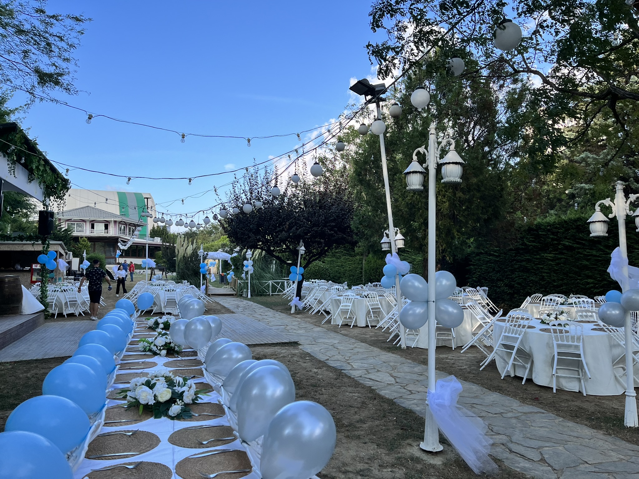 Kokteyl Masaları ile Davetlerinizi Farklılaştırın